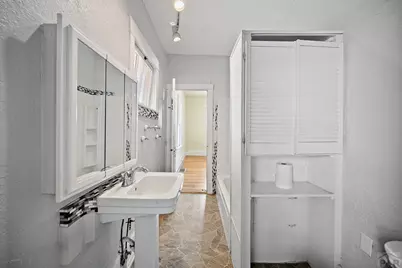 909 E 11th St, Pueblo, CO 81001 - Photo 12