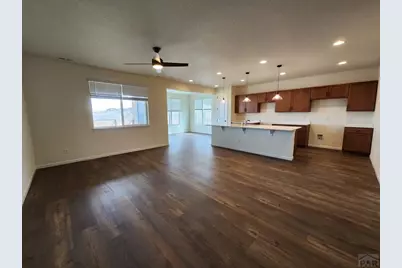 2201 Sunrise Ln, Pueblo, CO 81008 - Photo 4