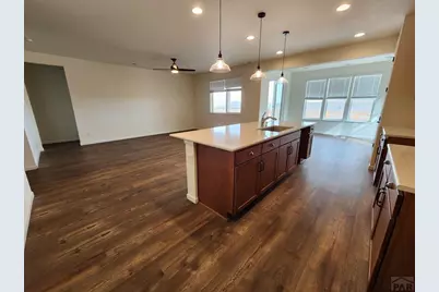 2201 Sunrise Ln, Pueblo, CO 81008 - Photo 6