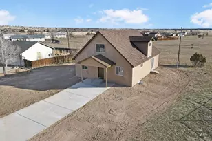 4813 Taos Dr, Colorado City, CO 81019 - Photo 2
