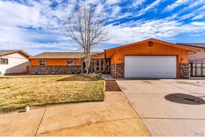122 Starlite Dr, Pueblo, CO 81005 - Photo 2