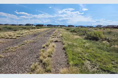 715 N Mapleleaf Dr, Pueblo West, CO 81007 - Photo 2