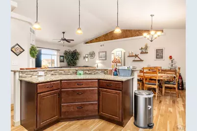 2309 Meadowlark Ln, Pueblo, CO 81008 - Photo 10