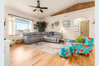 2309 Meadowlark Ln, Pueblo, CO 81008 - Photo 6