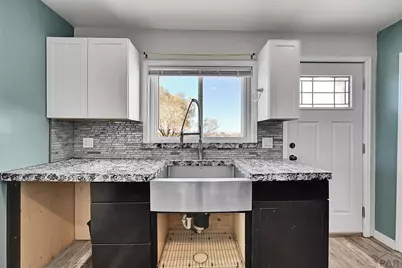 1015 E 3rd St, Pueblo, CO 81001 - Photo 56