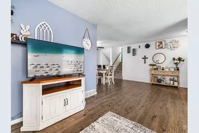 14 Crestaloma Dr, Pueblo, CO 81005 - Photo 4