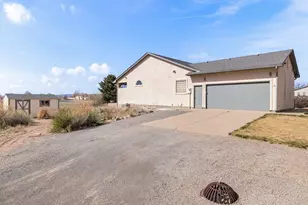 1107 S Papago Dr, Pueblo West, CO 81007 - Photo 36