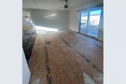 240 E Dawnview Dr, Pueblo, CO 81007 - Photo 12