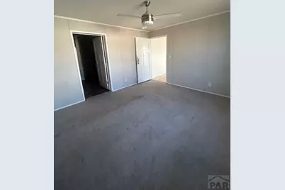 240 E Dawnview Dr, Pueblo, CO 81007 - Photo 10