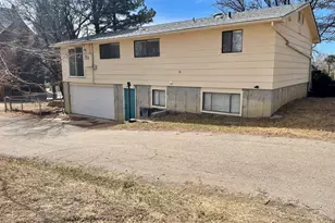 112 Main St, Walsenburg, CO 81089 - Photo 36