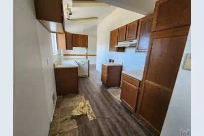 659 S Camrose Dr, Pueblo, CO 81007 - Photo 8