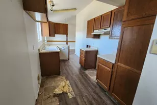 659 S Camrose Dr, Pueblo, CO 81007 - Photo 8