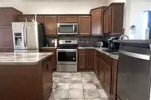 964 Peachcrest Dr, Pueblo, CO 81005 - Photo 6