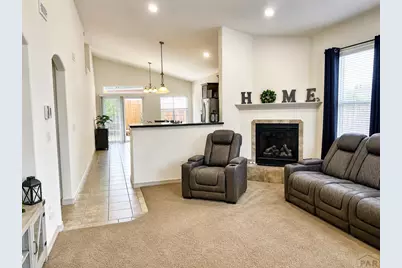964 Peachcrest Dr, Pueblo, CO 81005 - Photo 2