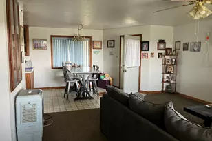 915 Maple Ave, La Junta, CO 81050 - Photo 4