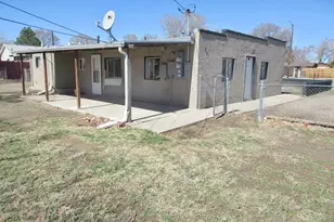 2106 E 8th St, Pueblo, CO 81001 - Photo 2