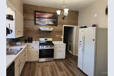 811 W 17th St, Pueblo, CO 81003 - Photo 16