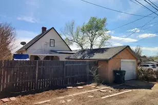 811 W 17th St, Pueblo, CO 81003 - Photo 4