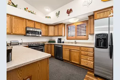 1006 Olivecrest Dr, Pueblo, CO 81005 - Photo 10