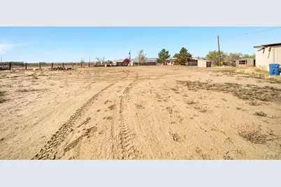 2188 Aurora St, Pueblo, CO 81008 - Photo 38