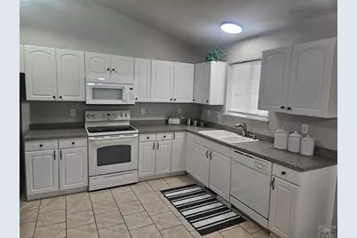 323-325 W Magpie Lane, Pueblo West, CO 81007 - Photo 6