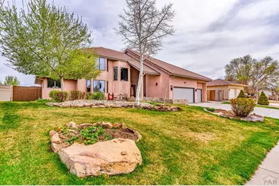 218 Alhambra Dr, Pueblo, CO 81005 - Photo 6