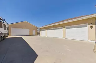 1079 Lynn Dr, Pueblo, CO 81006 - Photo 40