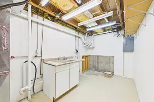 1079 Lynn Dr, Pueblo, CO 81006 - Photo 32