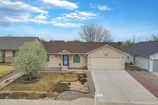 4900 Warbler Ct, Pueblo, CO 81008 - Photo 2