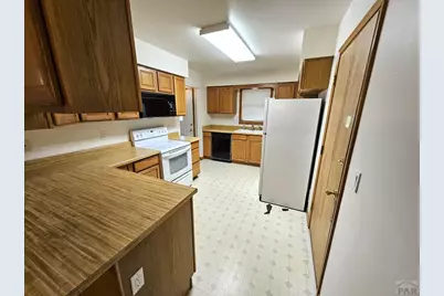 1323 Park Ave, Canon City, CO 81212 - Photo 6