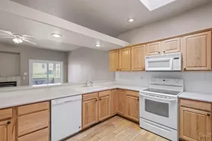 250 E Poppy Ln, Pueblo, CO 81007 - Photo 12