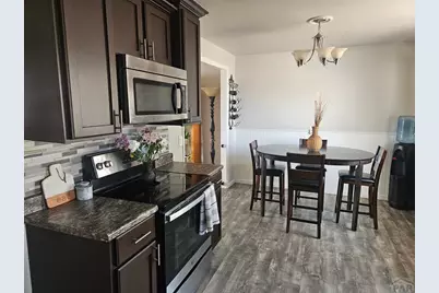 2111 Vinewood Ln, Pueblo, CO 81005 - Photo 4