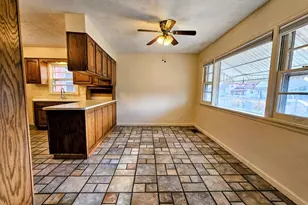 1126 Berkley Ave, Pueblo, CO 81004 - Photo 10