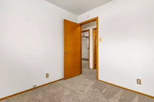 10 Regis Ln, Pueblo, CO 81005 - Photo 10