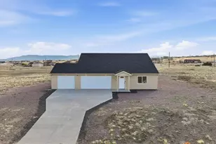 1743 N Heron Dr, Pueblo West, CO 81007 - Photo 2