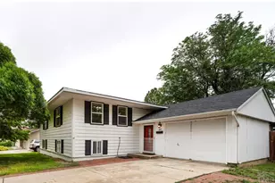 61 Louis Nelson Rd, Pueblo, CO 81001 - Photo 2