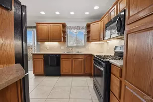 2130 Oakwood Ln, Pueblo, CO 81005 - Photo 6