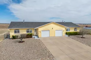 433-435 E Stardust Dr, Pueblo West, CO 81007 - Photo 2