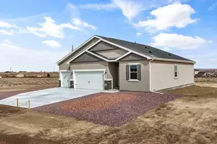 380 S Ashford Dr, Pueblo West, CO 81007 - Photo 2