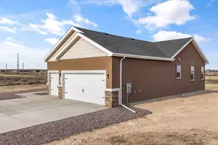1438 N Moonbeam Dr, Pueblo West, CO 81007 - Photo 38