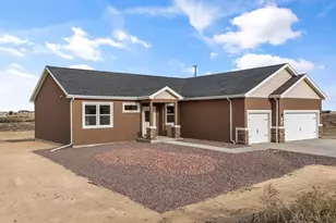 1438 N Moonbeam Dr, Pueblo West, CO 81007 - Photo 36