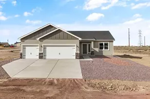 995 E Kirkwood Dr, Pueblo West, CO 81007 - Photo 34