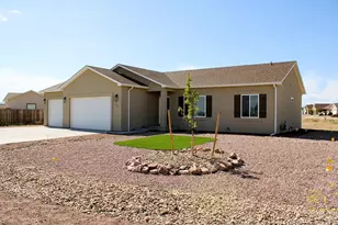 571 N Campbell Dr, Pueblo West, CO 81007 - Photo 1