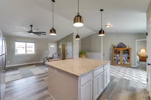 632 E Tanager Dr, Pueblo West, CO 81007 - Photo 10