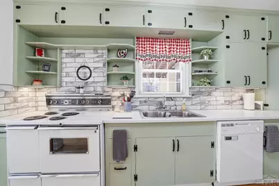 1337 Longwood Ave, Pueblo, CO 81004 - Photo 32