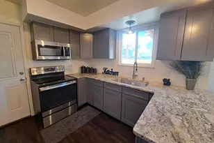 58 Briarwood Cir, Pueblo, CO 81005 - Photo 6