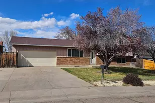 58 Briarwood Cir, Pueblo, CO 81005 - Photo 4