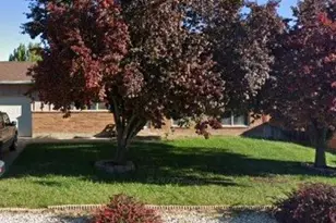 58 Briarwood Cir, Pueblo, CO 81005 - Photo 2