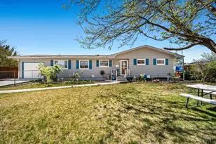 4011 Valley Dr, Pueblo, CO 81008 - Photo 1