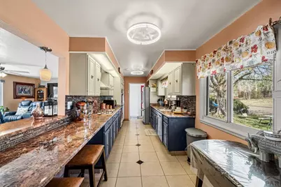 4011 Valley Dr, Pueblo, CO 81008 - Photo 8